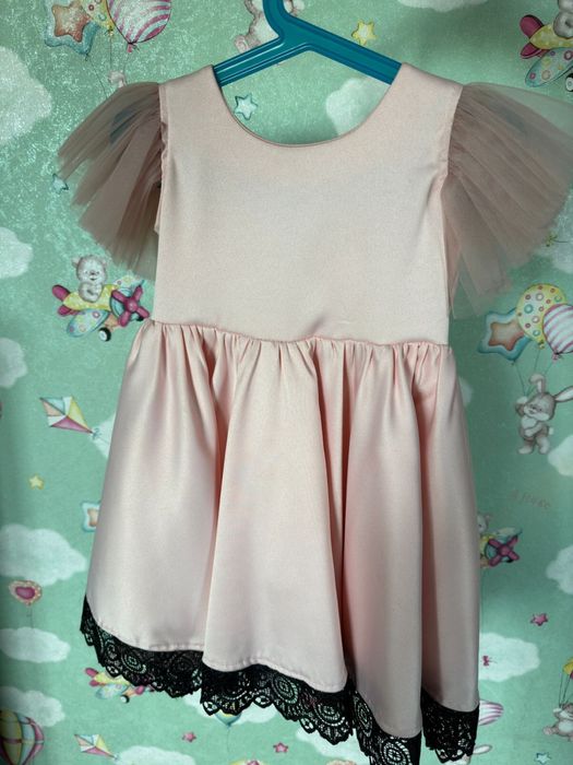 Нарядные платья на девочку