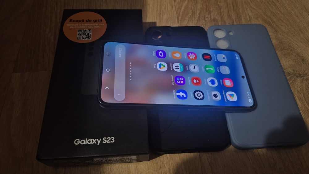 Vand Samsung S23 impecabil,256gb.