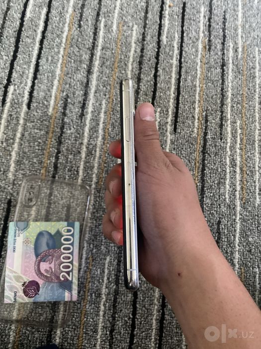 Iphone X. Sotiladi