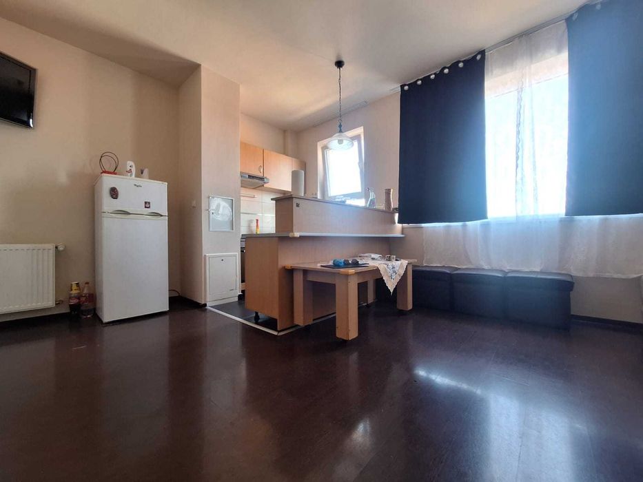 Închiriez apartament Ared Uta R 10