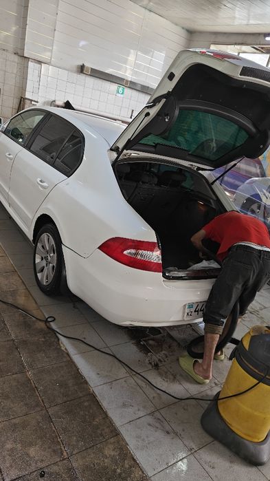 Машину продам  Шкода супер В6