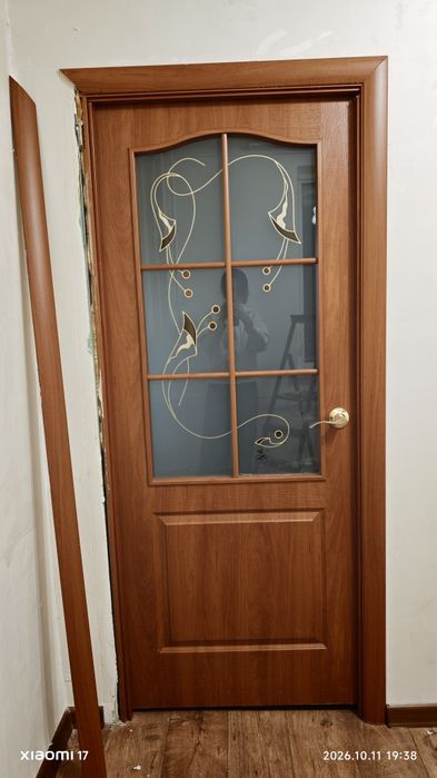 Продам межкомнатную дверь