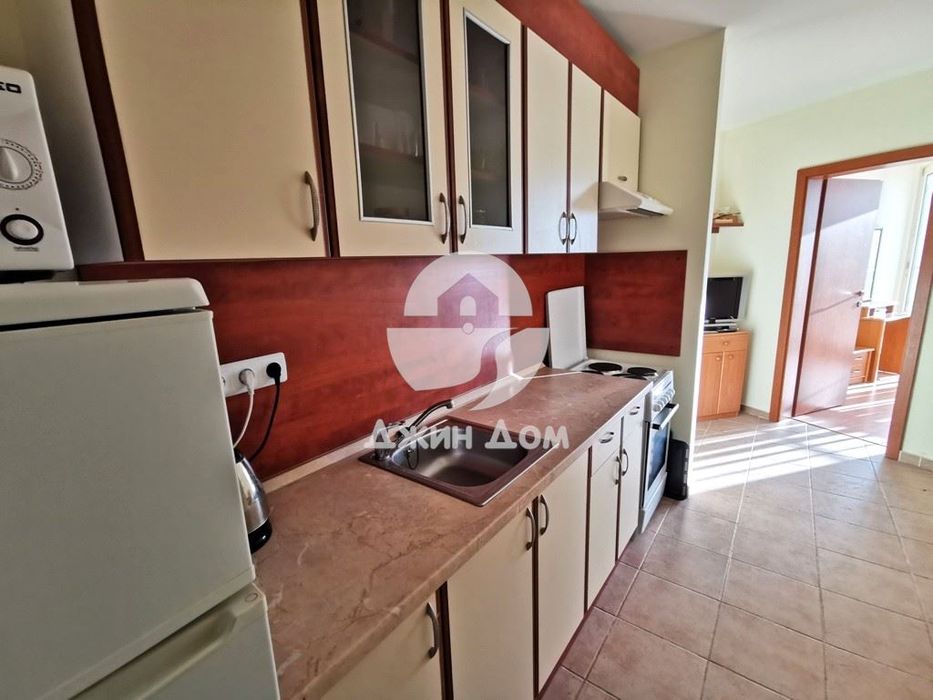 Продава се Тристаен апартамент в Свети Влас - 72 кв.м за 1181 €/кв.м - Снимка #3