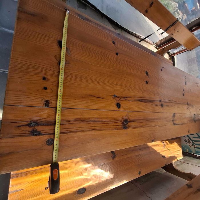 Дървена маса с две пейки 2 метра