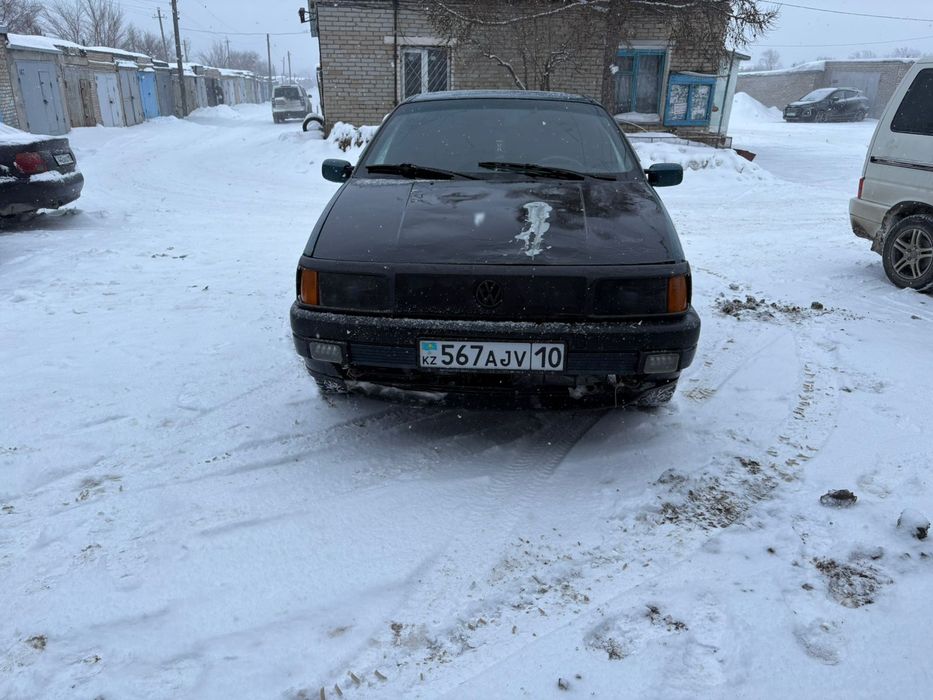 Продам пассат б3 1,8 моно, на ходу