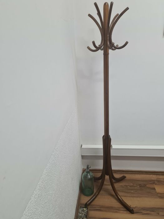 Cuier pom, stil Thonet