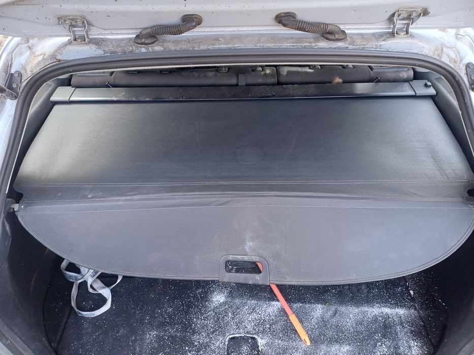 Щора за багажник за мазда 6 комби от 2002 до 2007 година