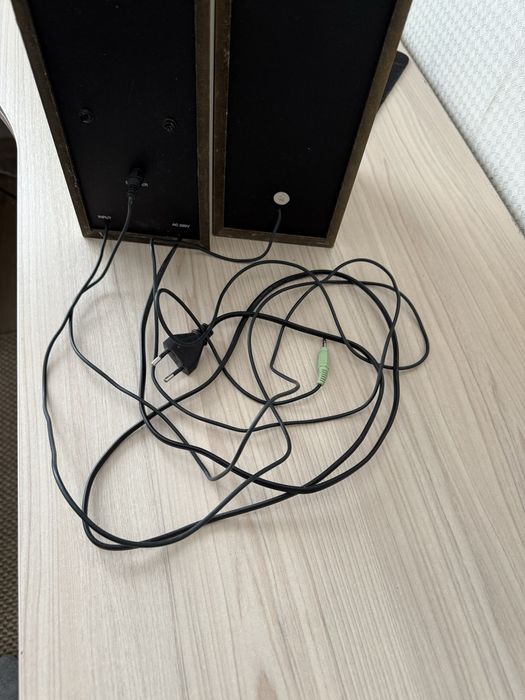 Продам колонки 6000