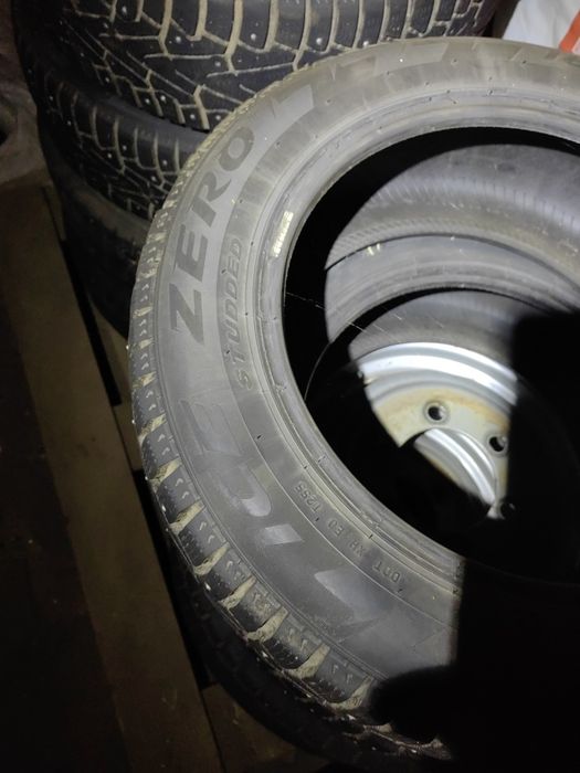 Pirelli ICE ZERO Шины зимние 185/60 R15