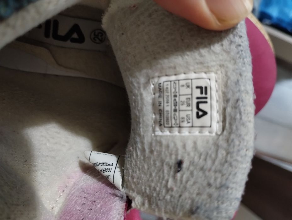 Продавам детски боти за момиче Fila- 25н.