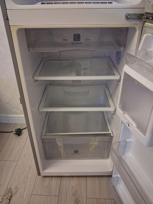 Холодильник продам