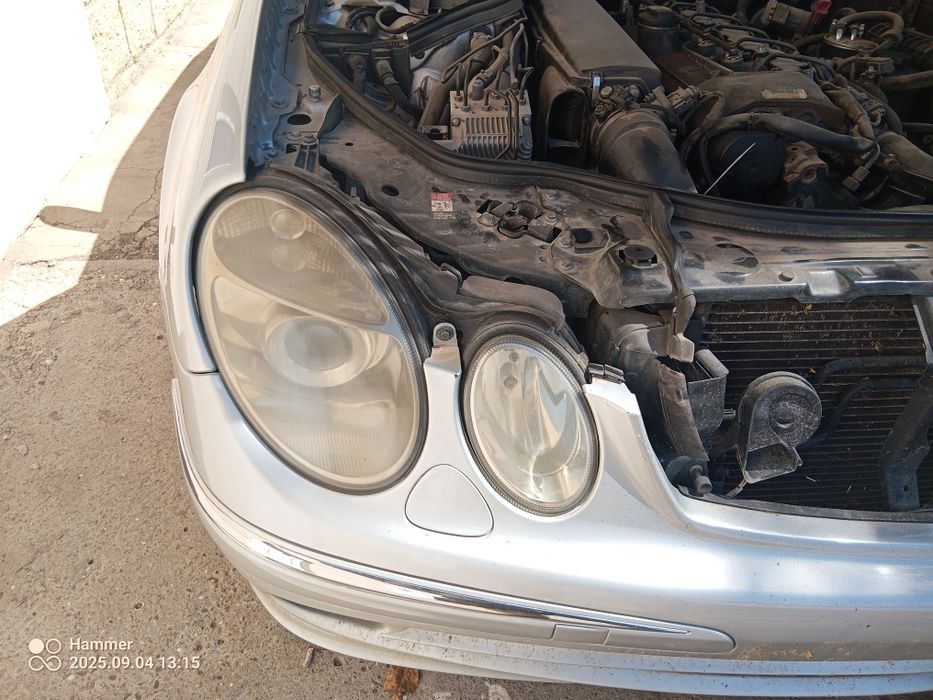 Продавам mercedes w211 2.7 CDI авангард  само на части