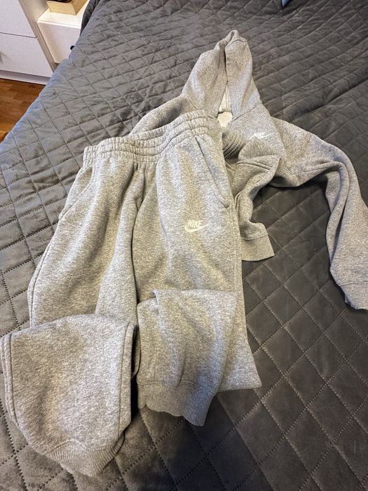 Спортен екип Nike Core - L 147-158 см