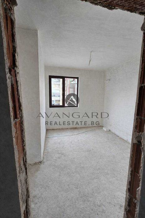 оф.25078 Многостаен апартамент до ГРАНДА