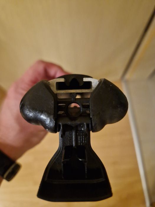 THULE напречни греди и захвати