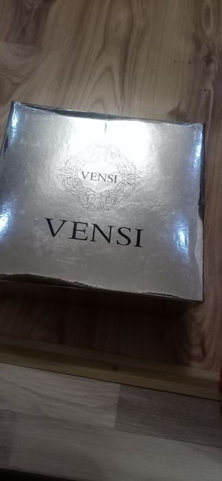 Продам сапоги зимние 39размер.