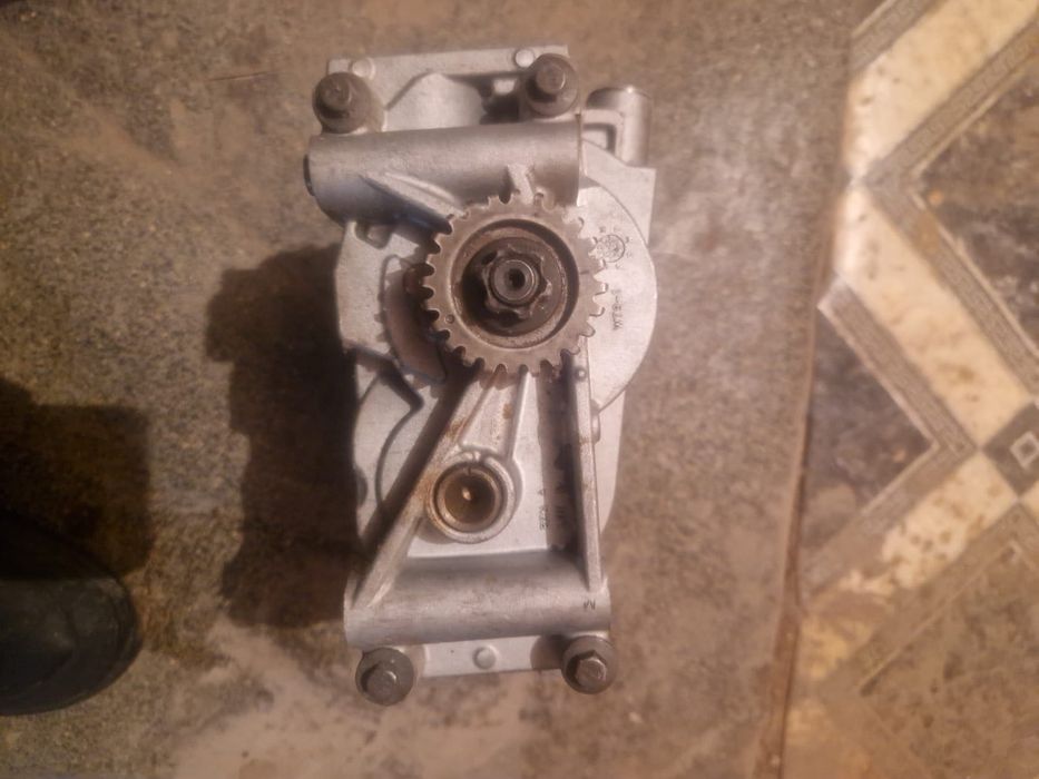 Запчасти на автомобиль разные