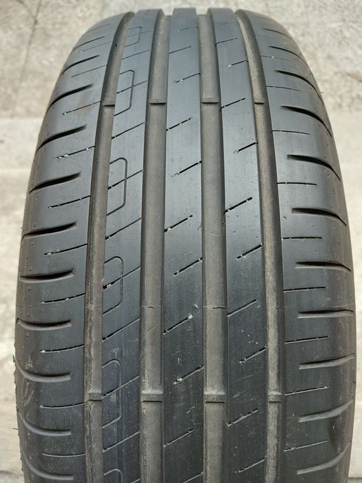 Anvelope 205 60 16 Good Year Efficient Grip • 4 bucati