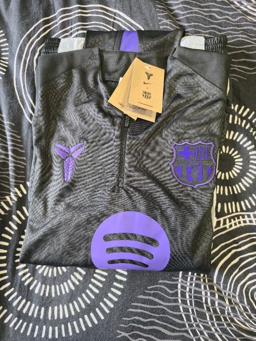 Екип на Barcelona Kobe “Black Mamba” Bryant