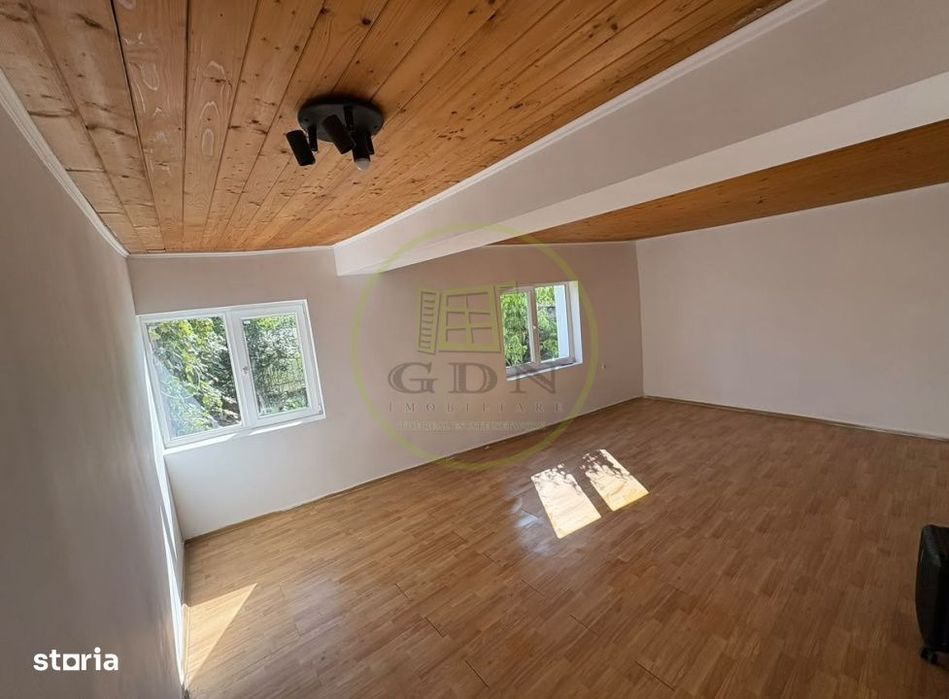 Casa cu teren de 1.651 mp si iesire directa la lac | Feldioara, Brasov