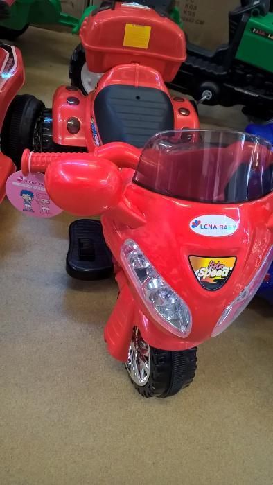 Motocicleta electrica rosie