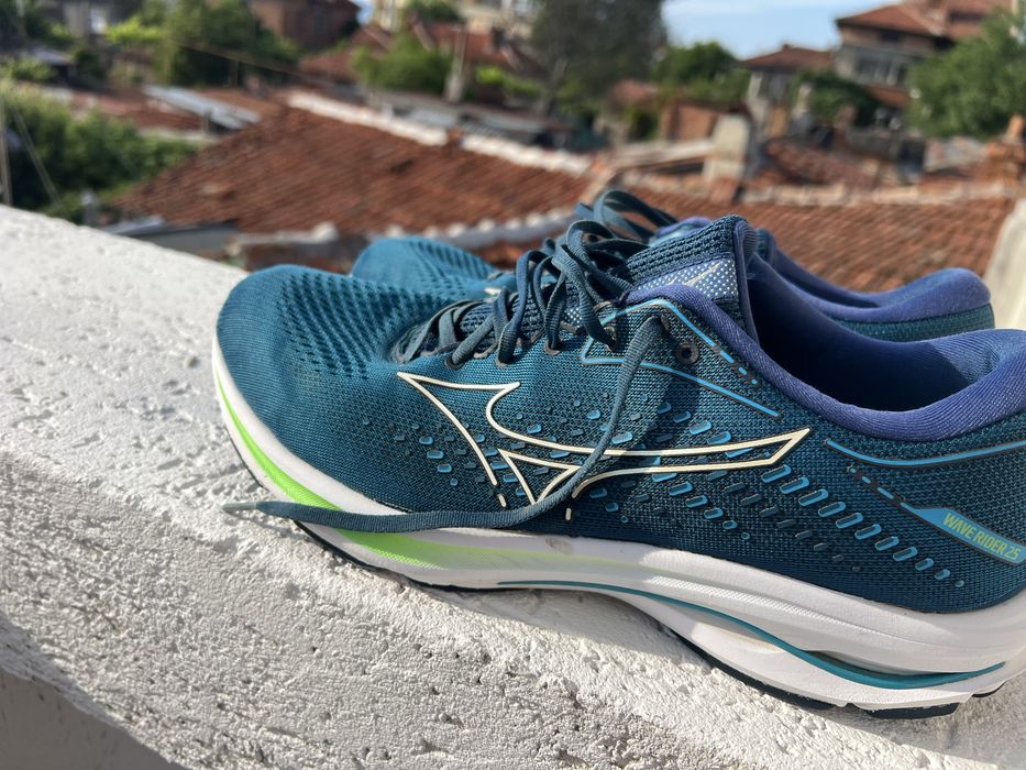 Mizuno Wave 25 46