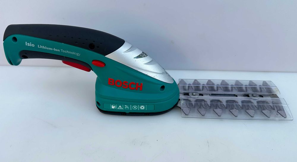 Bosch isio 3,6V - Акумулаторна ножица за трева и храсти
