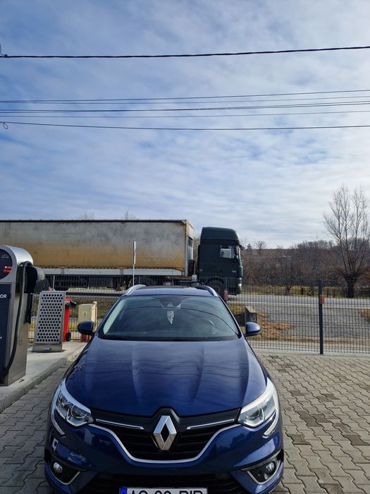 Vând renault megane 4 2017