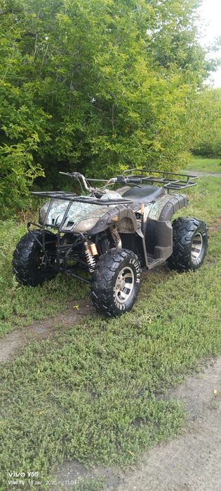 Квадроцикл на ходу 9.л.с