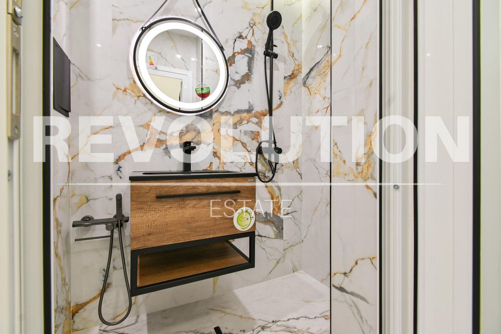 Продава се Двустаен апартамент в София, Свобода - 65 кв.м за 2724 €/кв.м - Снимка #4