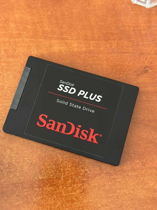 SSD SanDisk 1TB ssd plus