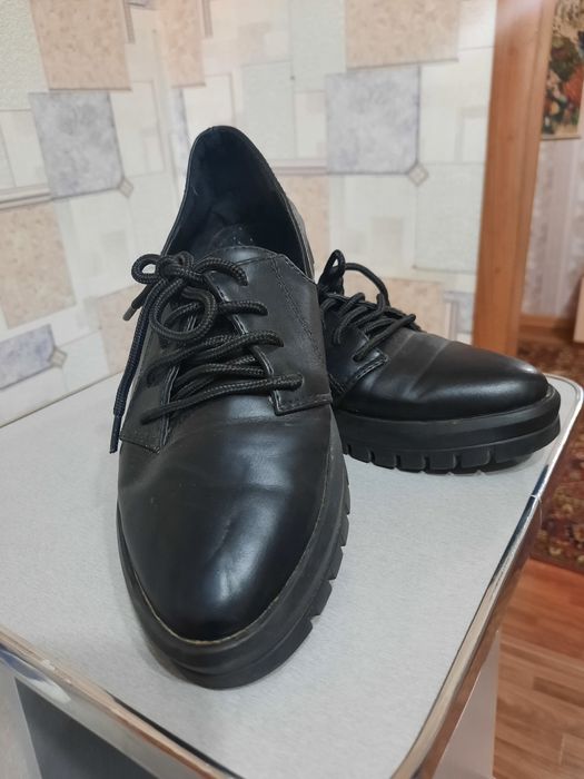 Продам туфли  р.35