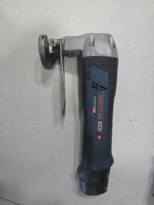 Акумулаторна ножица за ламарина BOSCH GSC 12V-13 / 2 броя