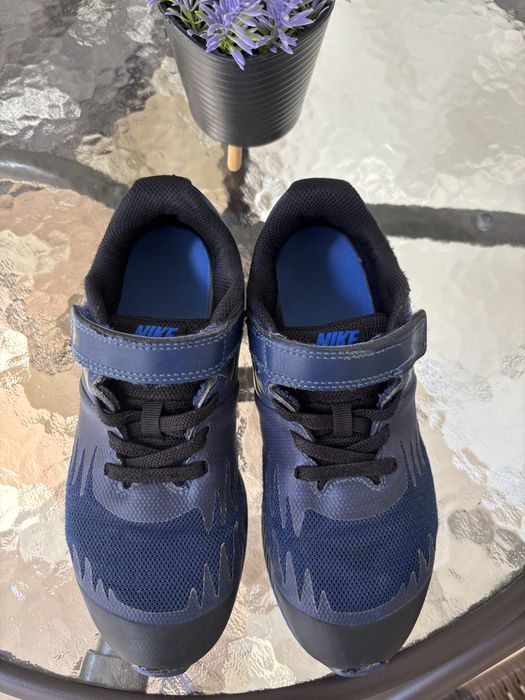 Маратонки lcw за момче и nike