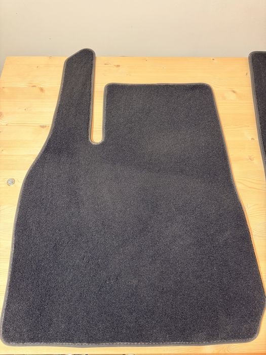 Presuri Tesla model y