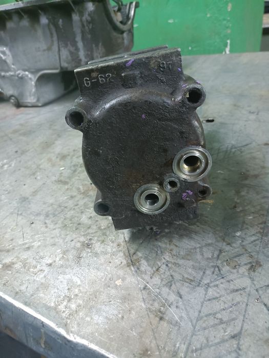 Продам компрессор кондиционера Форд Мондео 2,для ДВС 2.0.