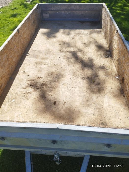 Remorca Niewiadow 750