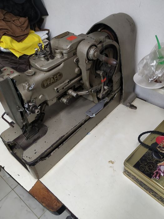 Професионална машина иличарка Pfaf