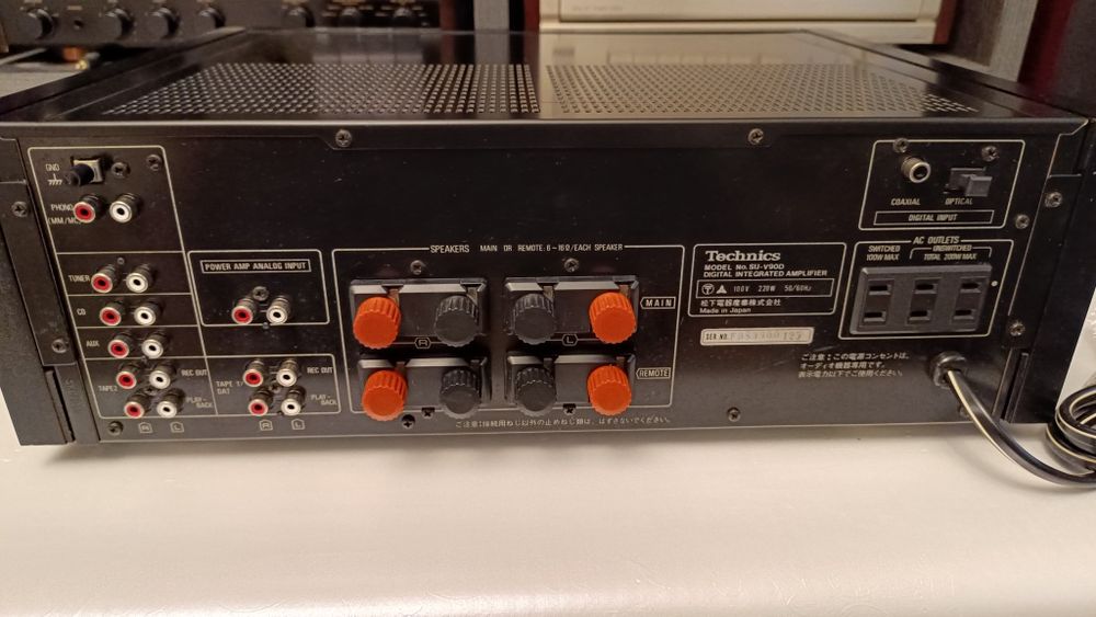 Усилитель. Technics SU-V90D