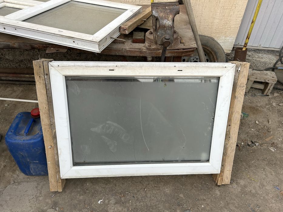 Терезе буу  стекло