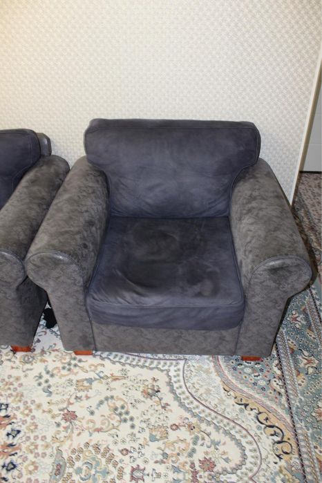 Срочно продам диван