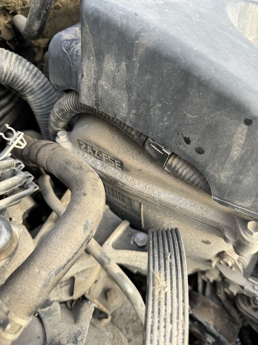 Мотор Авенсис 2,4 обьем