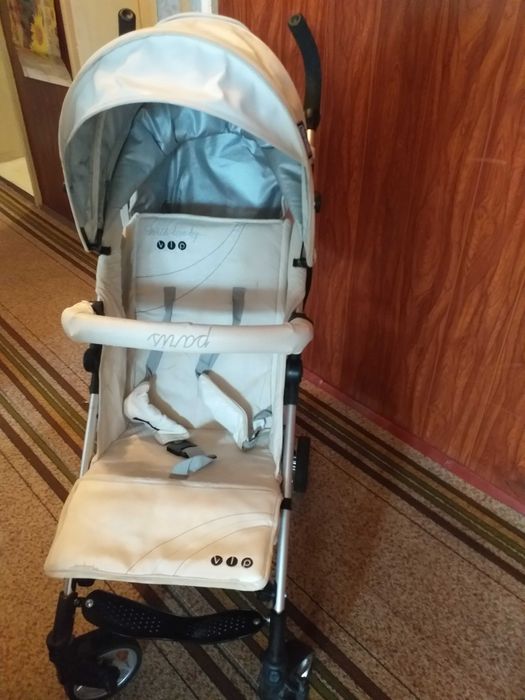 Количка бяла лятна