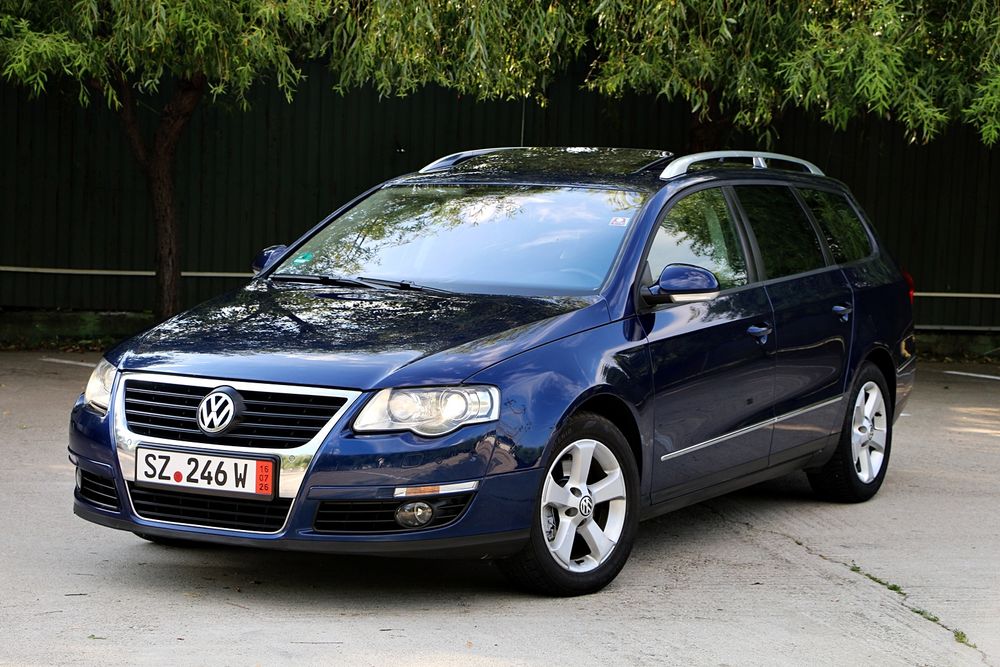 VOLKSWAGEN Passat