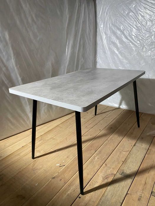 Столы и стулья со склада