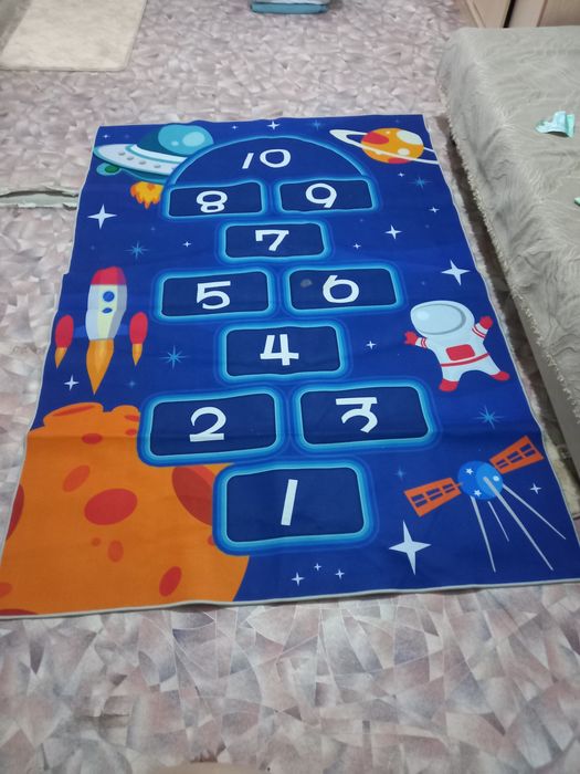 Коврик отличном состаяние