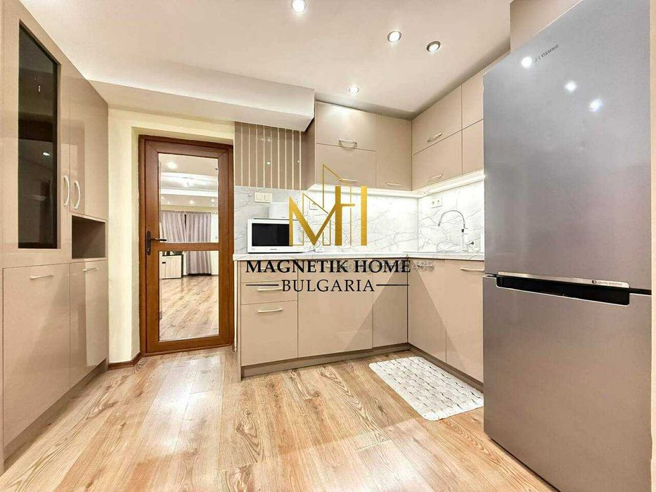 Дава се под наем Тристаен апартамент в Бургас, Възраждане - 85 кв.м за 663 € - Снимка #13