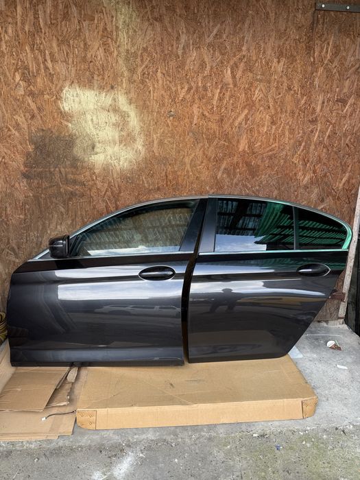 Usa stanga fata spate Bmw seria 5 G30 2017-2024