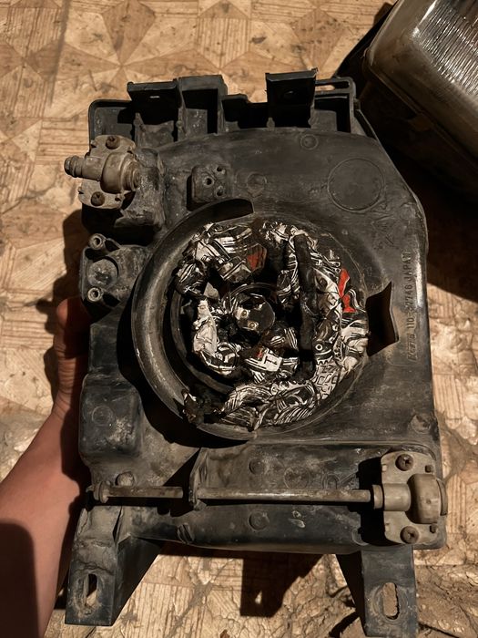 Продам фары на митсубиси