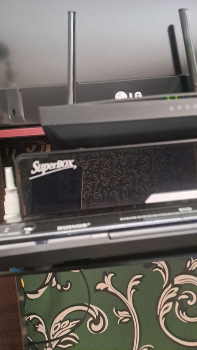 Продаётся тюнер Super Box Z450